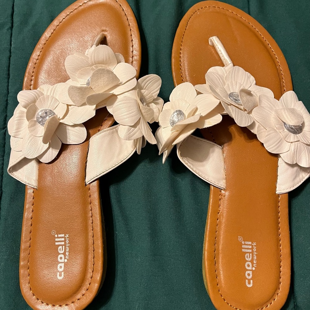 Capelli of New York Off white sandals, size 8, with crystal accents on flowers
